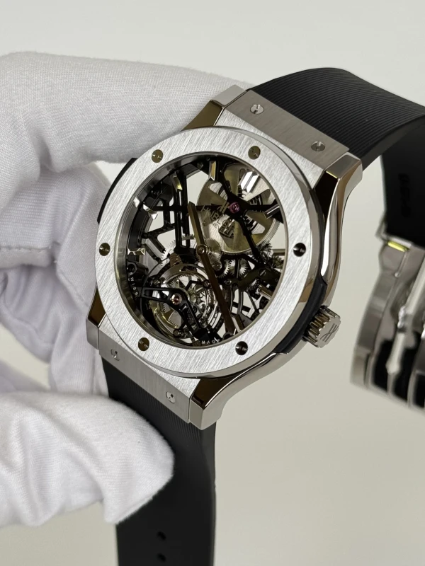 Hublot 505.NX.0170.LR 4