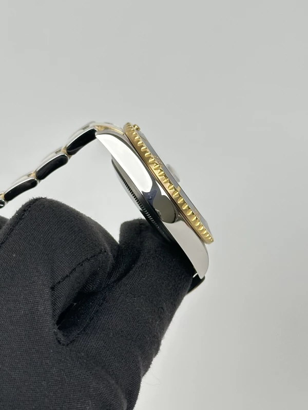 Rolex 40mm Steel and Yellow Gold 116613LN-0001 3