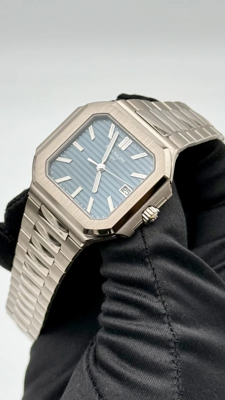 Patek Philippe 7128/1G-001 4