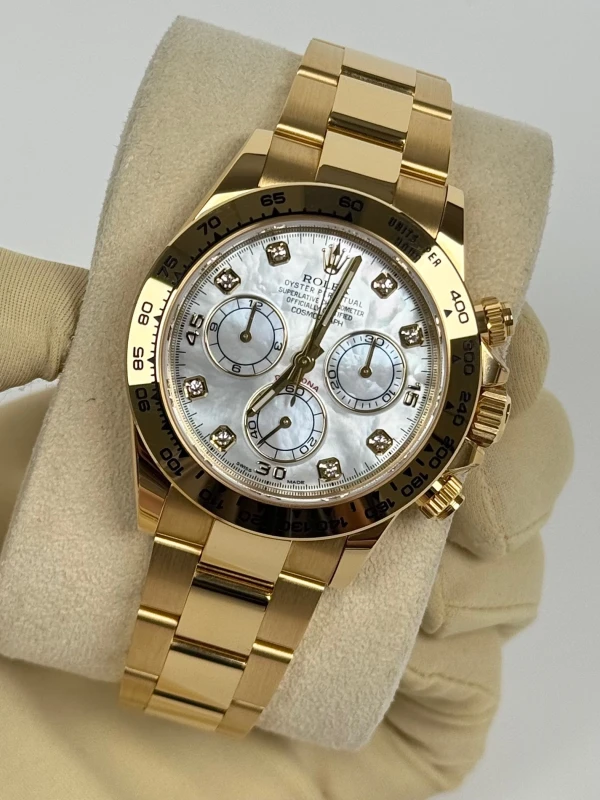 Rolex Cosmograph 40mm Yellow Gold 116508-0007 4
