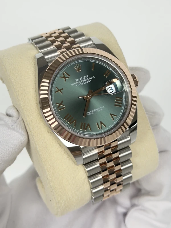 Rolex 41 mm, Oystersteel and Everose gold 126331-0022 2