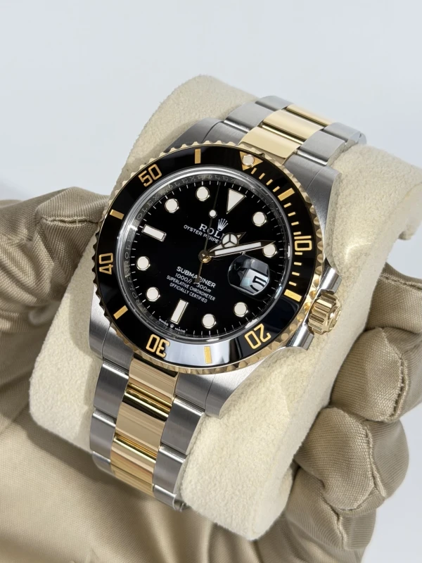 Rolex Date 41 mm Steel and Yellow Gold 126613ln-0002 3