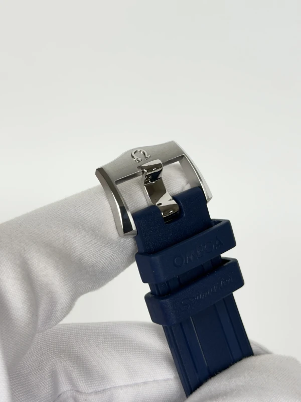 Omega Diver 300M Omega Co‑Axial Master Chronometer 42 mm 210.32.42.20.06.001 6