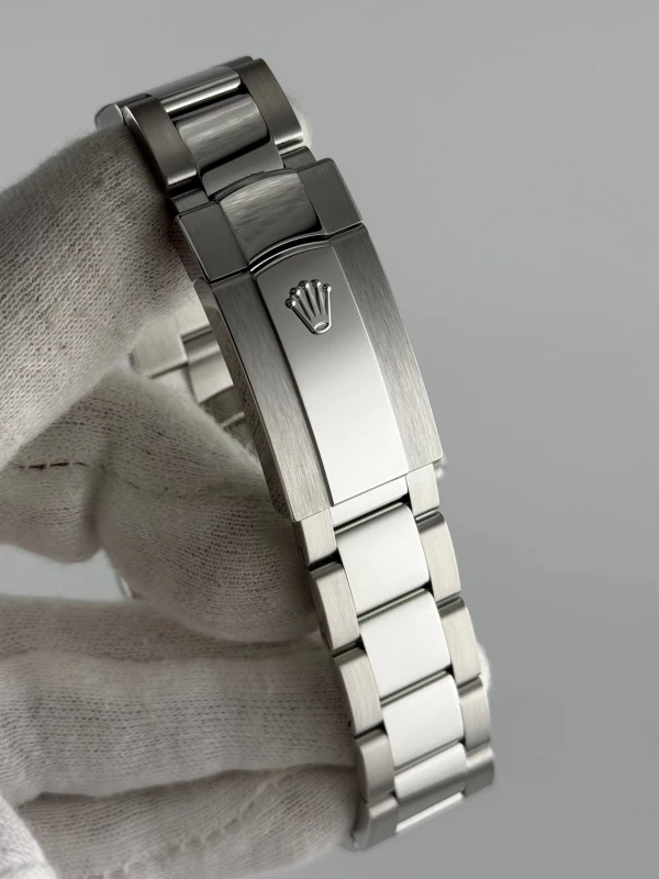 Rolex 41 mm, steel 126300-0007 8
