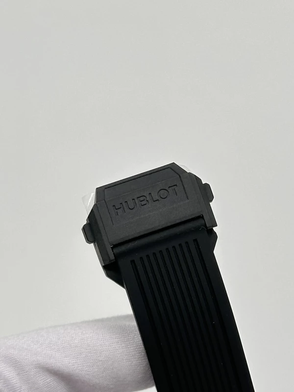 Hublot E Gen3 Black Magic 450.NX.1100.RX 8