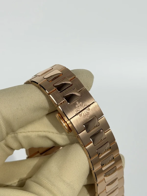 Patek Philippe Travel Time Chronograph  5990/1R-001 6