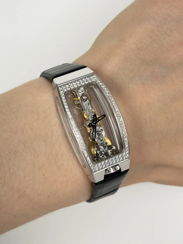 Corum Miss 113.102.69/0001 6