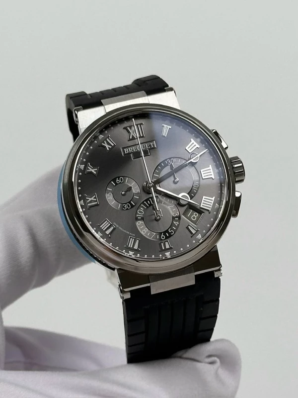 Breguet Chronograph 5527TI/G2/5WV 3