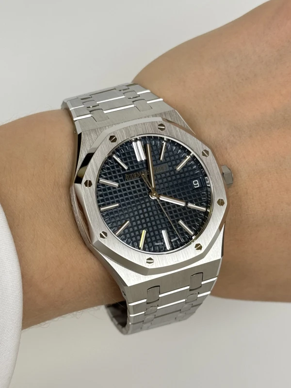 Audemars Piguet Royal Oak Selfwinding 41 mm 15510ST.OO.1320ST.06 6