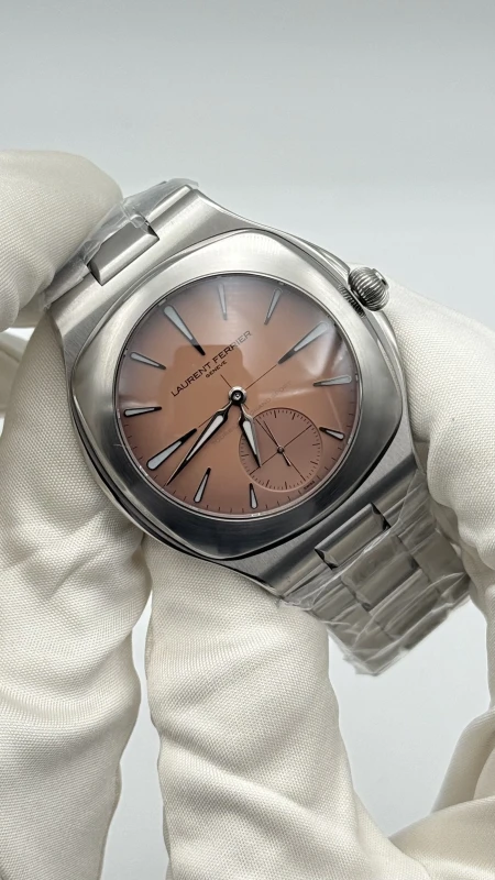 Laurent Ferrier Tourbillon Pursuit LCF044.T1.RN1 5