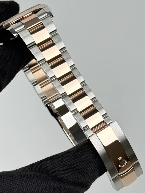 Rolex 36mm Steel and Everose Gold 126231-0026 5