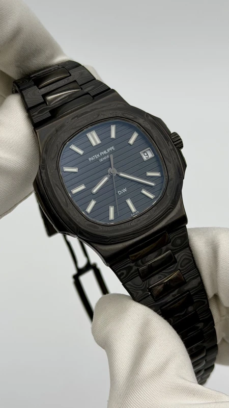 Patek Philippe Nautilus The Black Carbon Patek Black Carbon 6