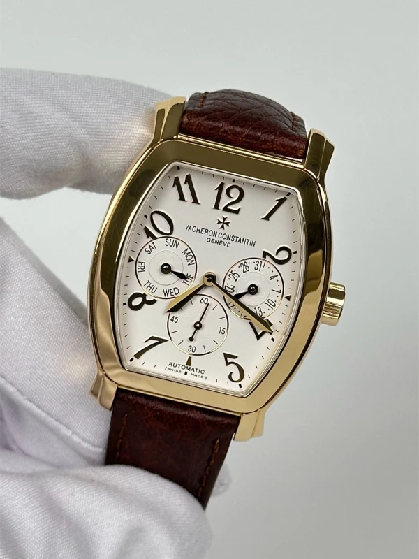 Vacheron Constantin Tonneau Day & Date Royal Eagle 42008/000J-9061 4