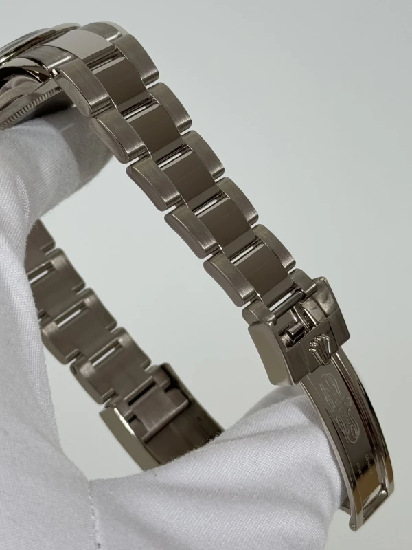 Rolex Cosmograph 40mm White Gold 116509-0036 4