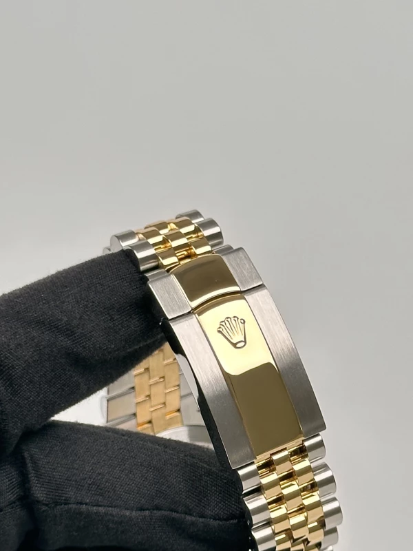 Rolex 41 mm, steel and yellow gold 126333-0020 7