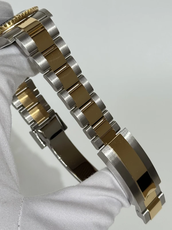 Rolex Date 41 mm Steel and Yellow Gold 126613ln-0002 3