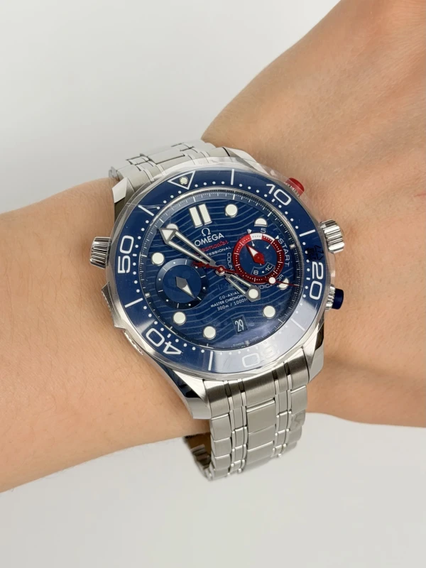 Omega Seamaster Diver 300M America’s Cup Chronograph 210.30.44.51.03.002 4