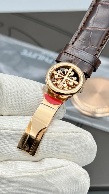 Patek Philippe 5339R-001 7