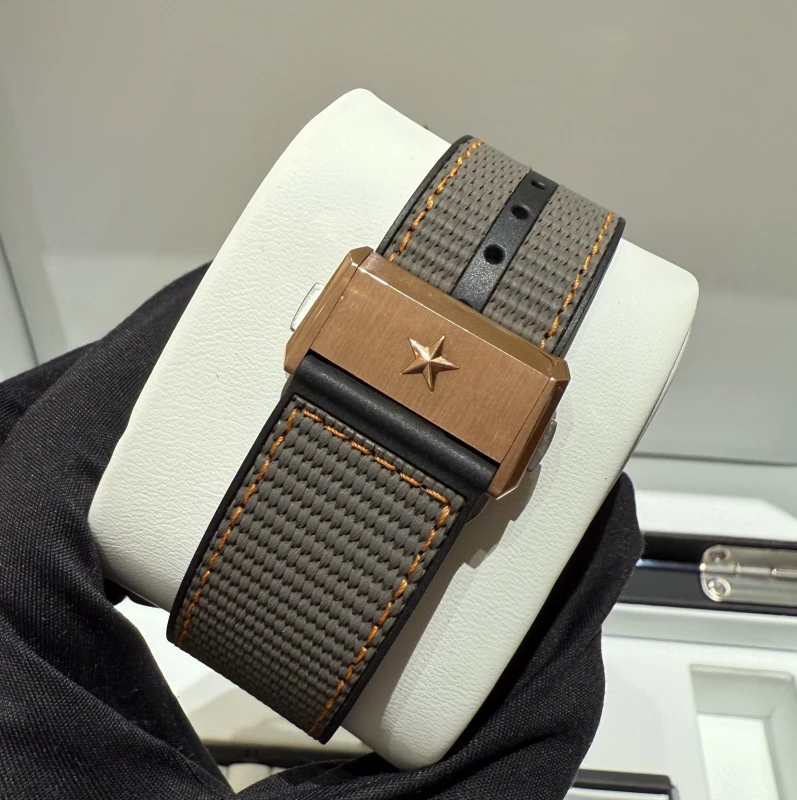 Zenith Defy 21 - 44.00 18.9000.9004/71.R585 4