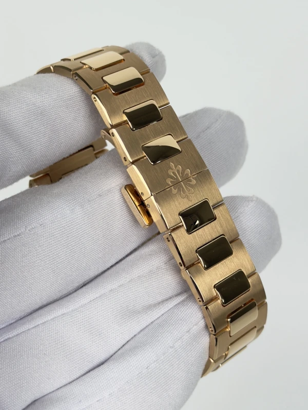 Patek Philippe Lady 7118 7118/1R-010 3