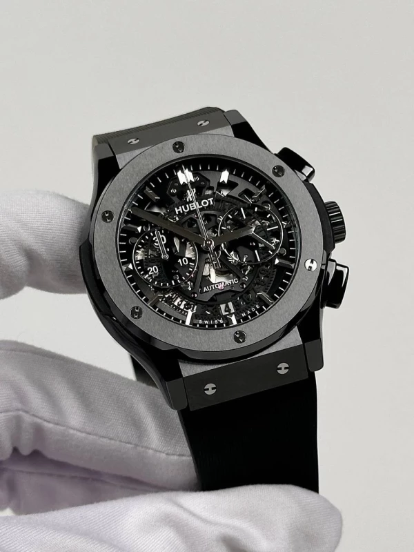 Hublot Black Magic 525.CM.0170.lr 3