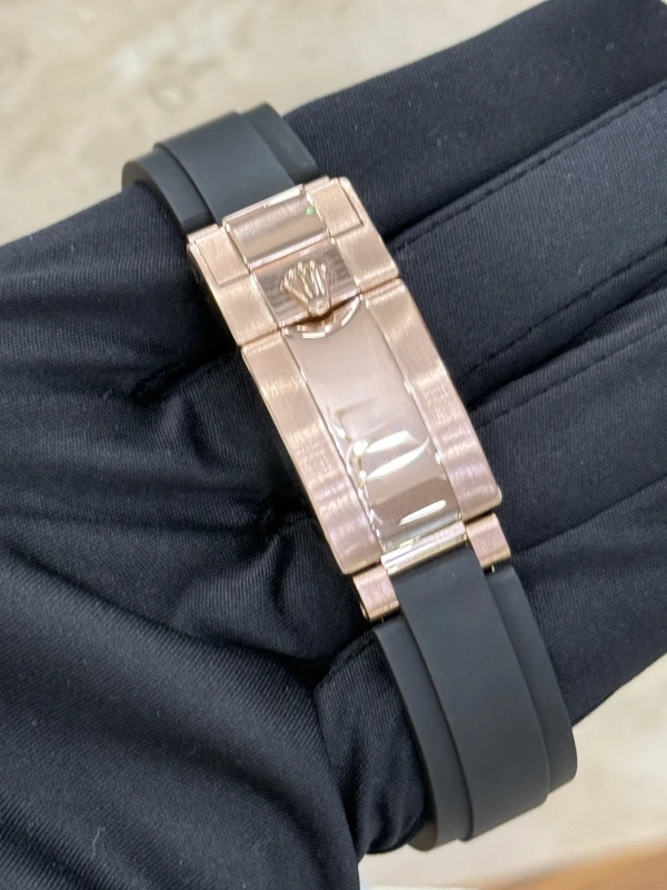 Rolex 40 mm, Everose gold 116515ln-0012 4