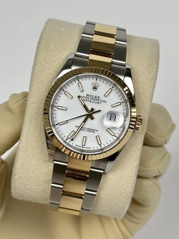 Rolex 36 mm, Oystersteel and yellow gold 126233-0020 4