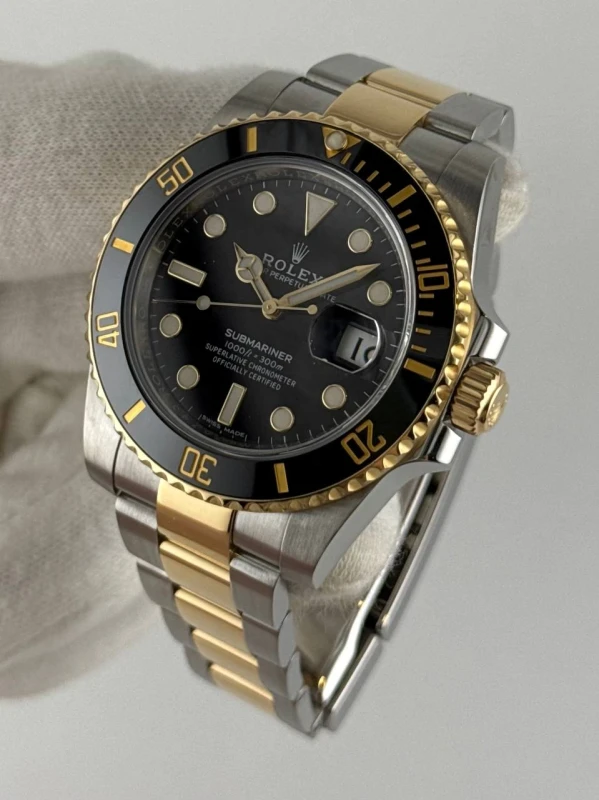 Rolex 40mm Steel and Yellow Gold 116613LN-0001 4