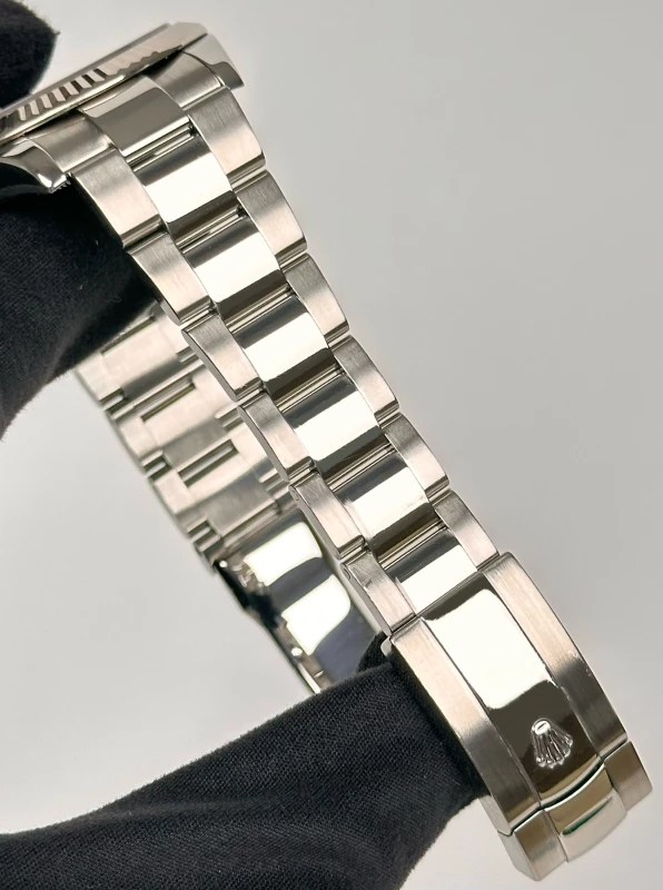 Rolex 41 mm, steel and white gold 126334-0015 5