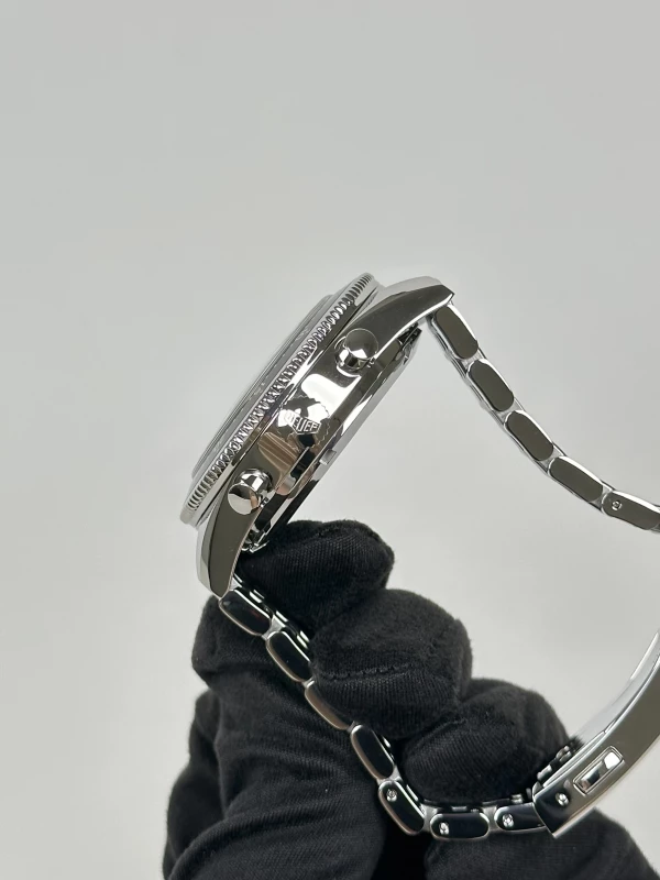 Tag Heuer CBE2111.BA0687 5