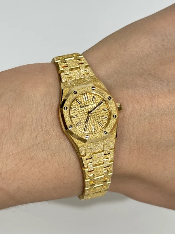 Audemars Piguet MINI FROSTED GOLD 67630BA.GG.1312BA.01 6