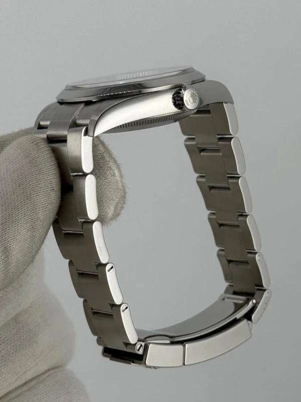 Rolex 36 mm Steel 124270-0001 6