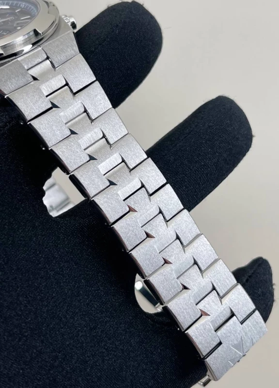 Vacheron Constantin Chronograph 42.5 mm 5500V/110A-B148 5
