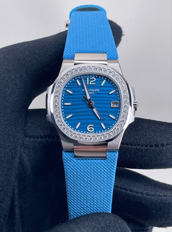 Patek Philippe Lady 7010 7010G-013 9