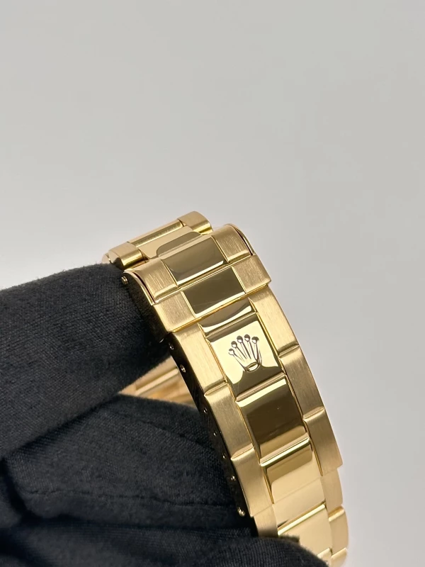 Rolex Date 40mm  16618 7