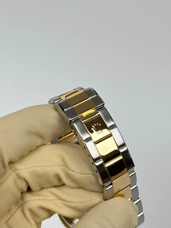Rolex 40mm 16613 7