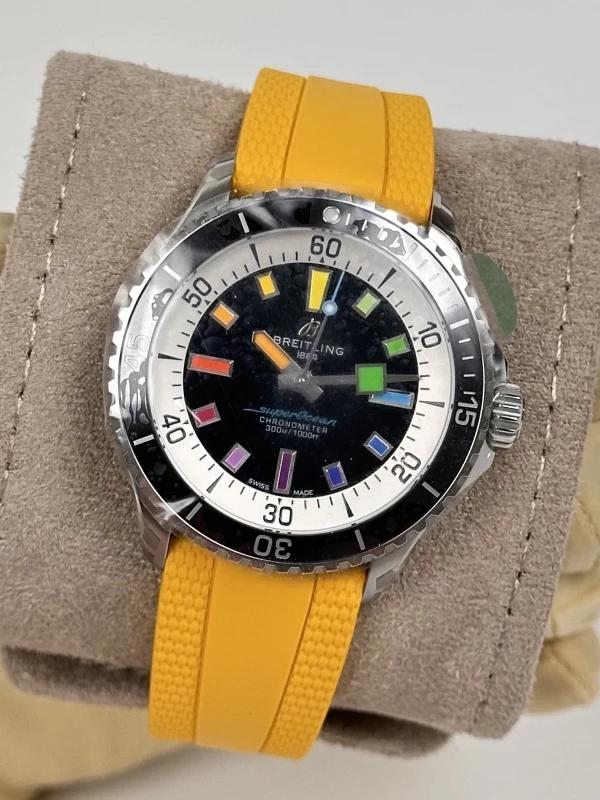 Breitling SUPEROCEAN AUTOMATIC 42 A17375211B2S4 4