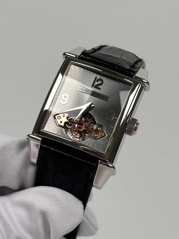 Girard Perregaux . 99850.0.71 4