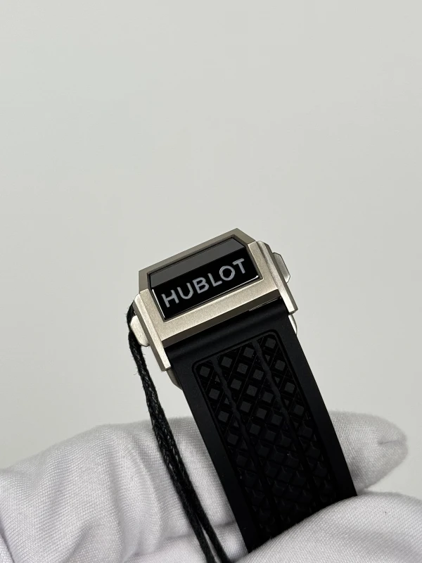 Hublot 20th Anniversary Titanium Ceramic 431.NM.1337.RX 8