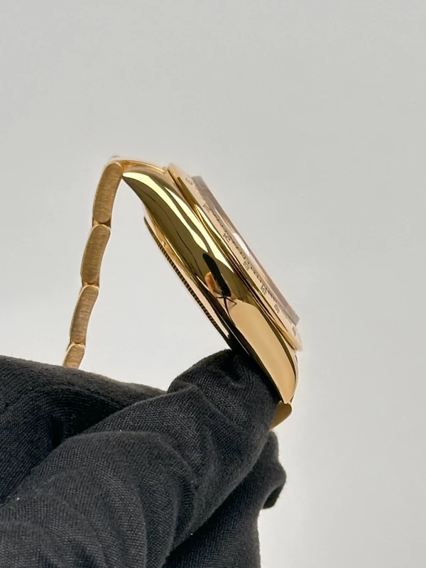 Rolex 40 mm, yellow gold 116528-0042 3