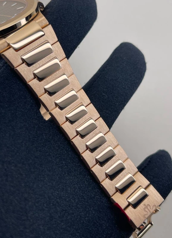 Patek Philippe Lady 7118 7118/1R-010 6