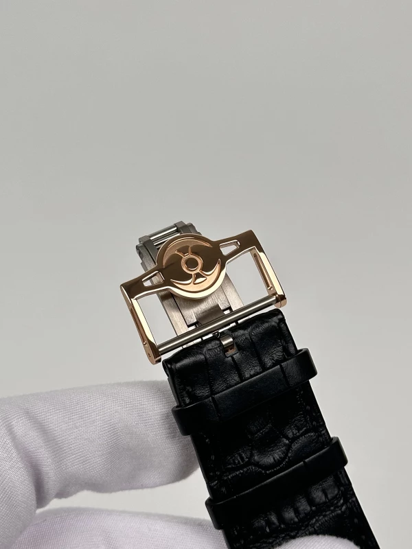 MB&F No.3 30.RTL.B 8