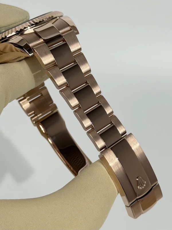 Rolex 42 mm, Everose gold 326935-0007 4