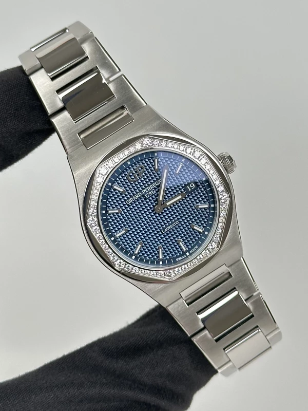 Girard Perregaux 34 mm 80189D11A431-11A 2