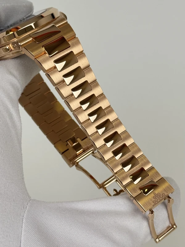 Patek Philippe Travel Time Chronograph  5990/1R-001 5