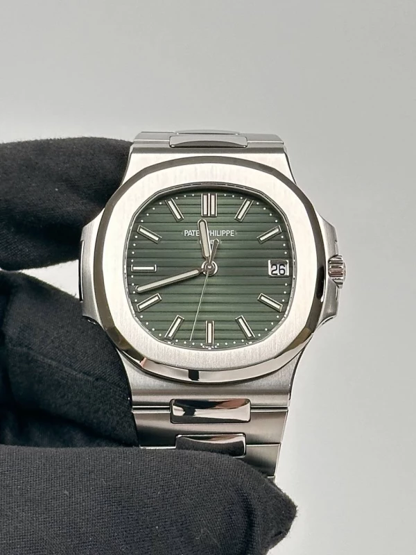 Patek Philippe 5711/1 5711/1A-014 3