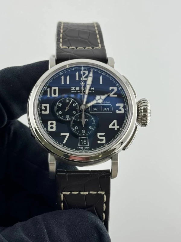 Zenith Montre d’Aeronef Type 20 Annual Calendar 03.2430.4054/21.c721 4