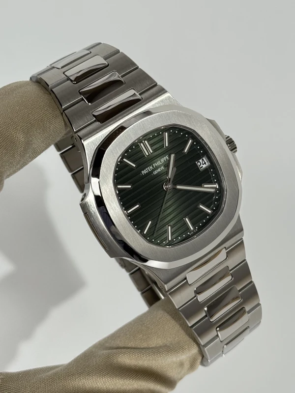 Patek Philippe 5711/1 5711/1A-014 2