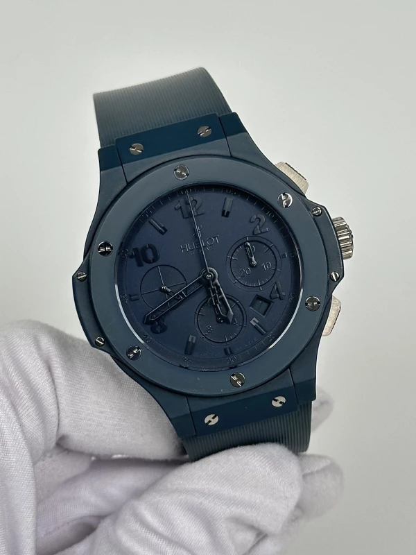 Hublot Ceramic All Blue 301.EI.5190.RB 3