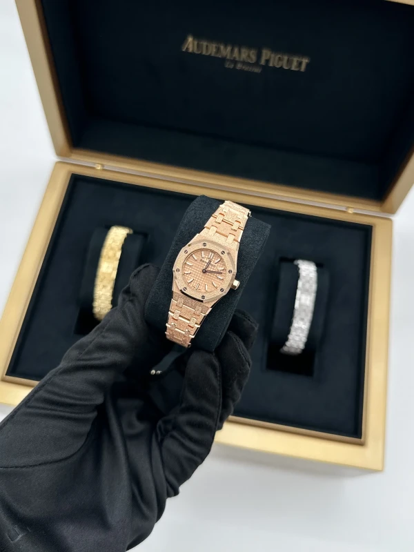 Audemars Piguet MINI FROSTED LIMITED SET 67630OR.GG.1312OR.01-B 4